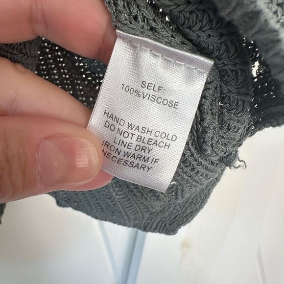 Korye Knit crop tank size large - Picture 4 of 4